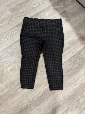 Black Houndstooth Cropped Torrid